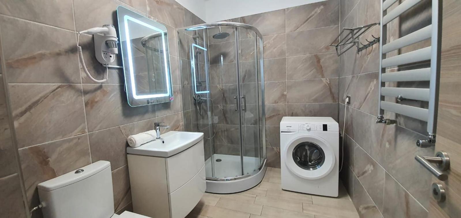 Alezzi Luxury Apartment Spa Resort Piscina Incalzita Sauna Parking Navodari Dış mekan fotoğraf
